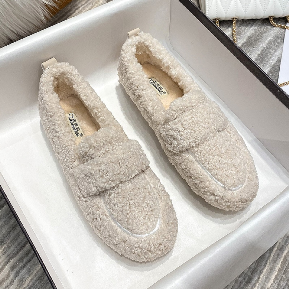 Women's winter plush shoes fashion chain round head warm loafers