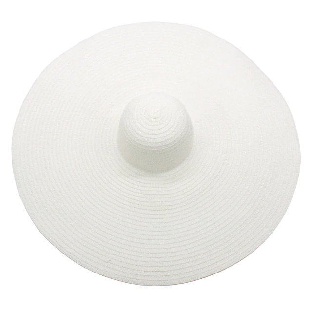 Women's oversized beach straw hat