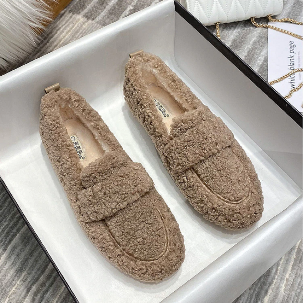 Women's winter plush shoes fashion chain round head warm loafers